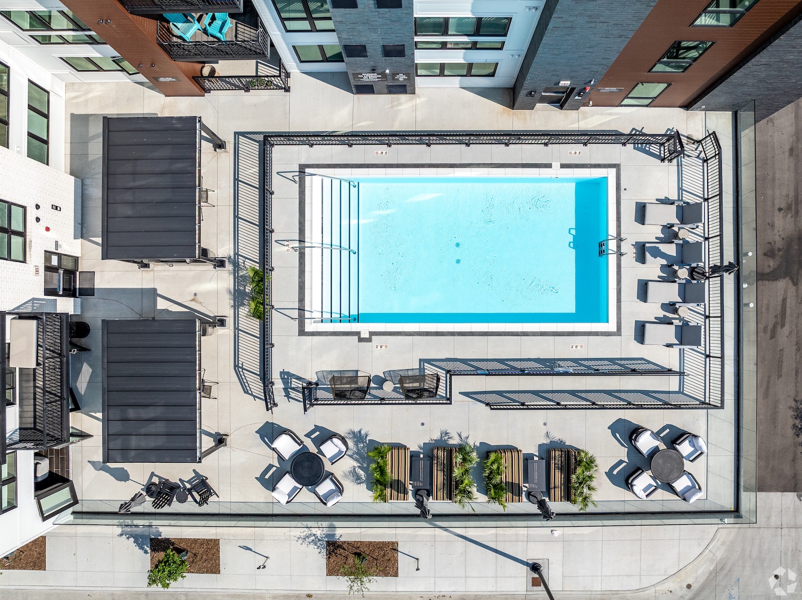 Tempo East Village Des Moines Outdoor Pool