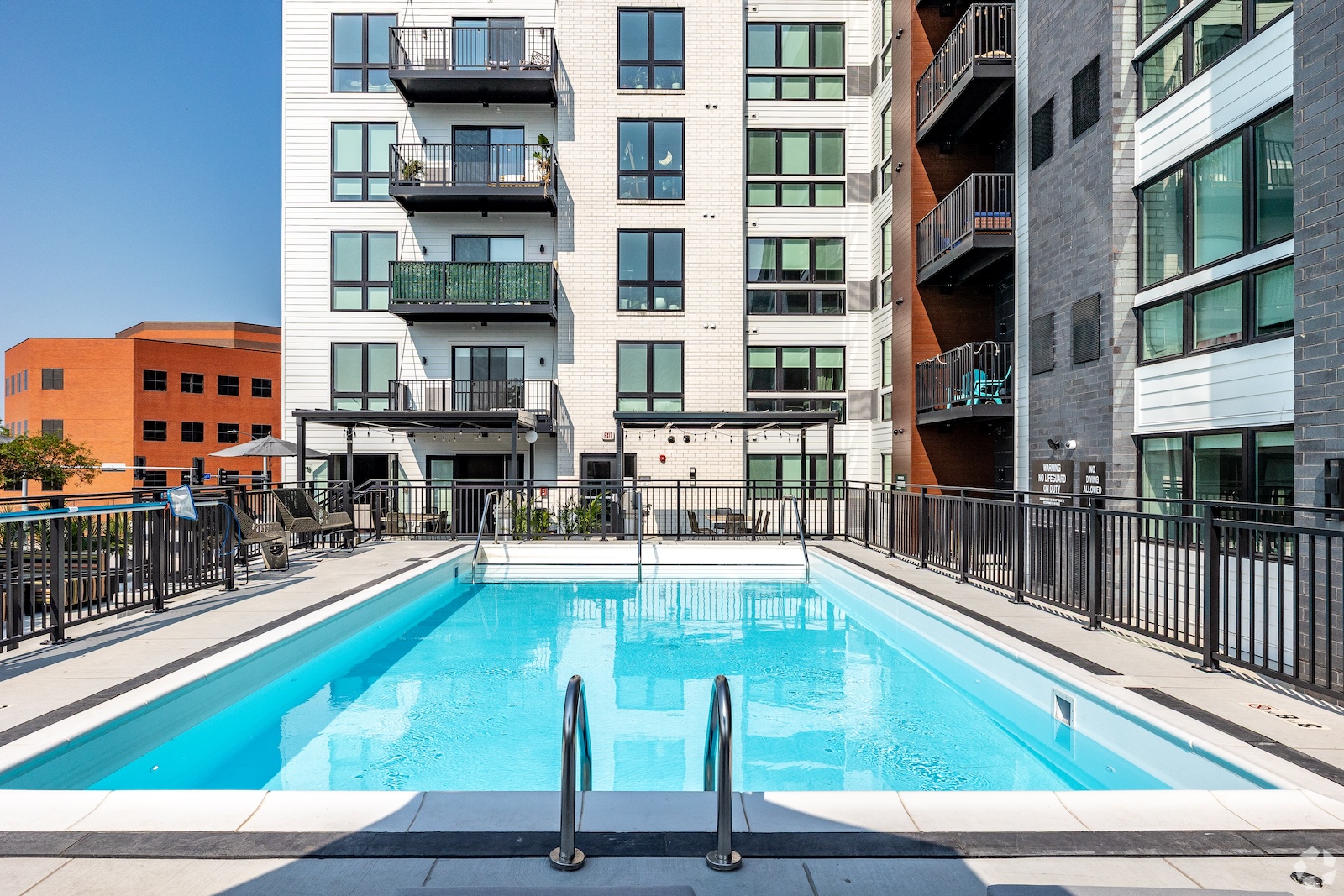 Tempo East Village Des Moines Outdoor Pool